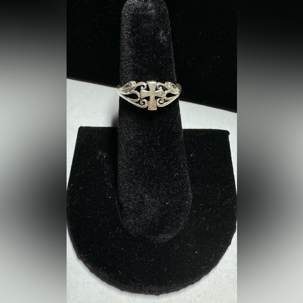 Sterling Silver 925 Cross Ring Size 5 1/2